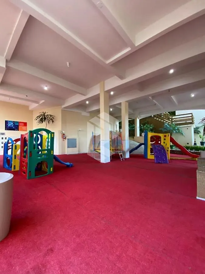 בומבס Bombinhas Summer Beach 252